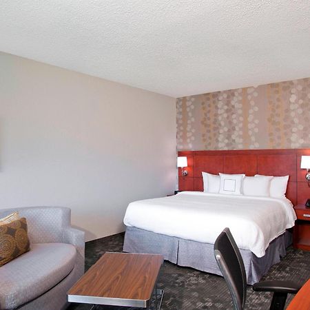 Courtyard By Marriott Charlotte Ballantyne Ngoại thất bức ảnh