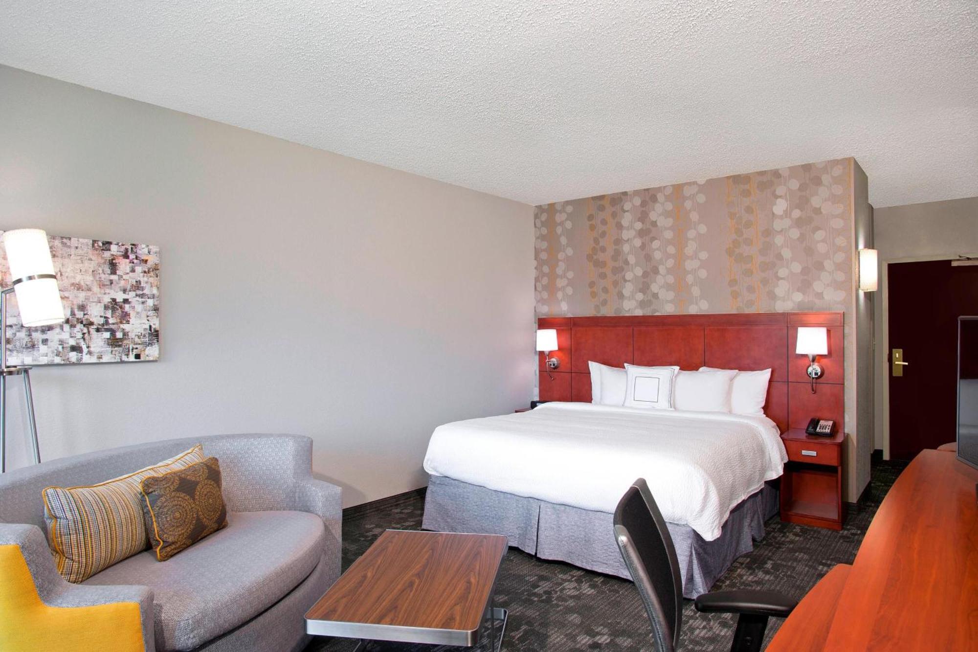 Courtyard By Marriott Charlotte Ballantyne Ngoại thất bức ảnh